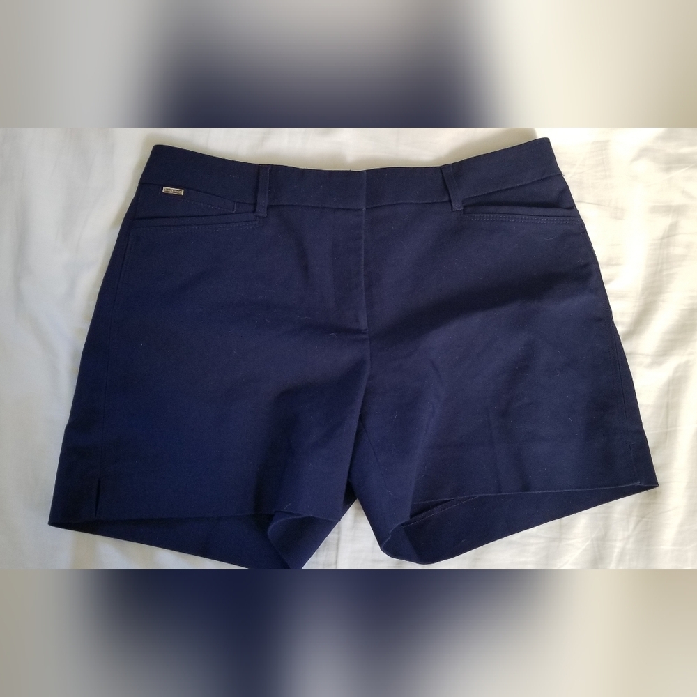 White House Black Market Trouser Shorts, Size 6